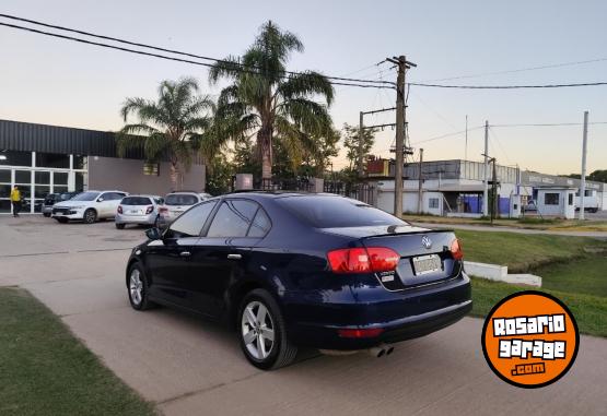 Autos - Volkswagen Vento 2.5 2012 Nafta 228000Km - En Venta