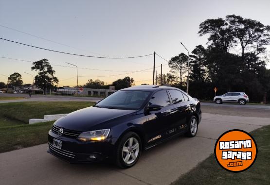 Autos - Volkswagen Vento 2.5 2012 Nafta 228000Km - En Venta