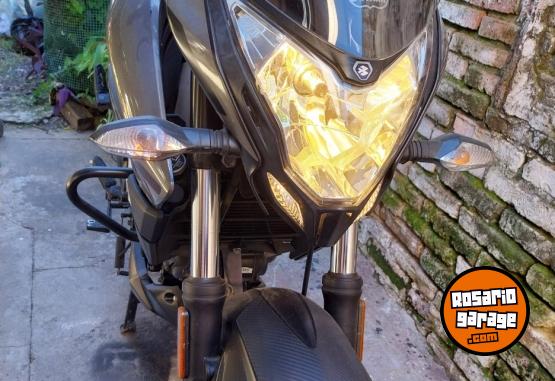 Motos - Bajaj Rouser NS200 2023 Nafta 5590Km - En Venta
