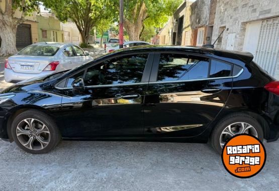Autos - Chevrolet Cruze Premier 5 Puertas 2023 Nafta 21500Km - En Venta