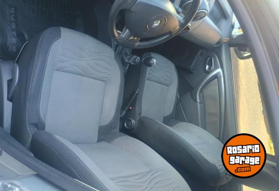 Camionetas - Renault Duster nav 2013 GNC 215000Km - En Venta