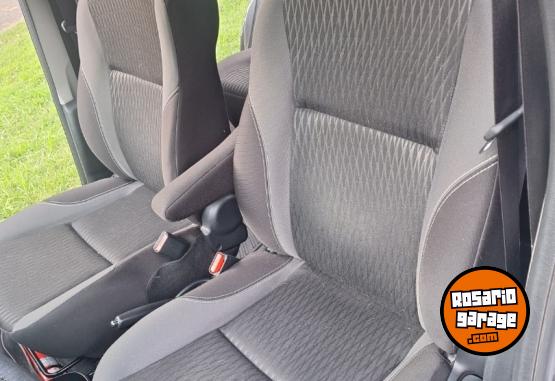 Autos - Toyota Etios 2023 Nafta 5853Km - En Venta