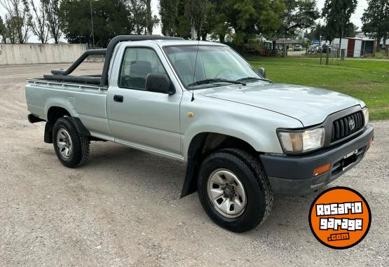 Camionetas - Toyota Hilux 2004 Diesel 320000Km - En Venta