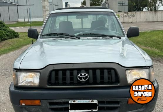 Camionetas - Toyota Hilux 2004 Diesel 320000Km - En Venta