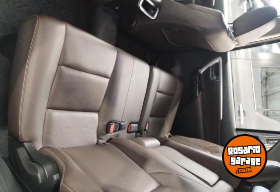 Autos - Toyota SW4 SRX 4x4 2019 Diesel 36500Km - En Venta