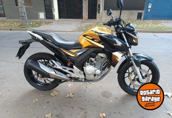Motos - Honda Twister CB250 2020 Nafta 22000Km - En Venta