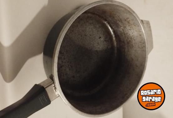 Otros - OLLA ESSEN 22CM - En Venta