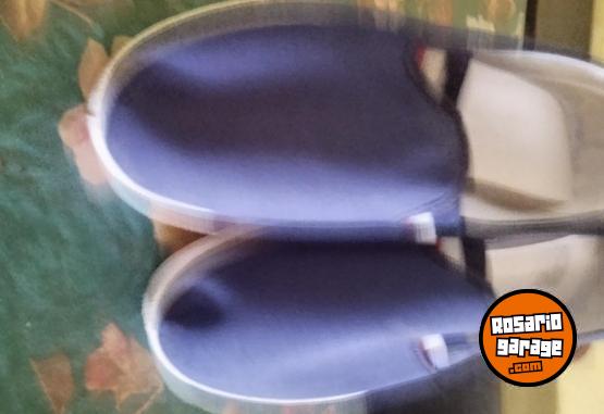 Indumentaria - ZAPATILLAS /ALPARGATAS NUEVAS nro 42 - En Venta