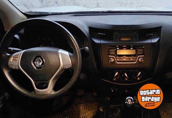 Camionetas - Renault Alaskan Emotion 4x4 2021 Diesel 115000Km - En Venta