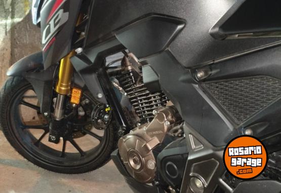 Motos - Honda CB 300 2025 Nafta 1440Km - En Venta