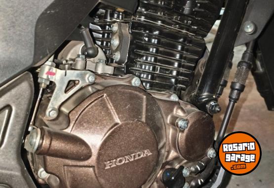 Motos - Honda CB 300 2025 Nafta 1440Km - En Venta