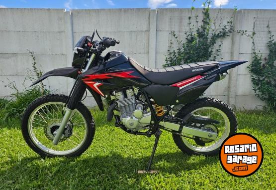 Motos - Honda Tornado, xr 250 2023 Nafta 850Km - En Venta