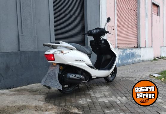 Motos - Honda Elite 125 2017 Nafta 30000Km - En Venta