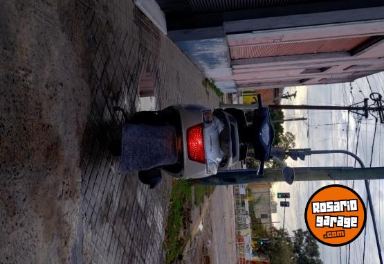 Motos - Honda Elite 125 2017 Nafta 30000Km - En Venta