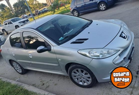 Autos - Peugeot 207 COMPACT 2013 GNC 140000Km - En Venta