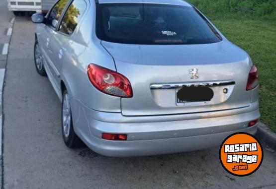 Autos - Peugeot 207 COMPACT 2013 GNC 140000Km - En Venta