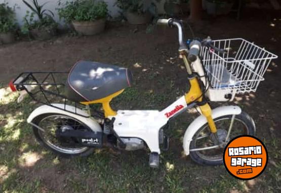 Cl�sicos - MOTOS ANTIGUAS HONDA M 100 DE LUJO Y HONDA CG 125 A�O 1980  Y ZANELLA POCKET TODAS TITULAR,PODRIA PERMUTAR POR UTILITARIO EN MUY BUEN ESTADO - En Venta