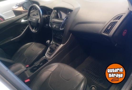 Autos - Ford Focus 2016 Nafta 121000Km - En Venta