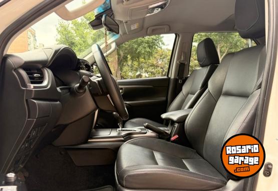 Camionetas - Toyota SW4 SRX 2022 Diesel 60000Km - En Venta