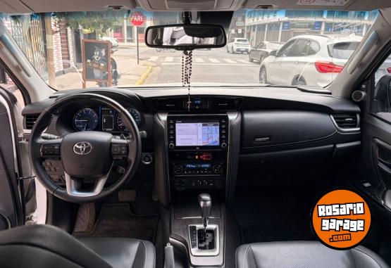 Camionetas - Toyota SW4 SRX 2022 Diesel 60000Km - En Venta