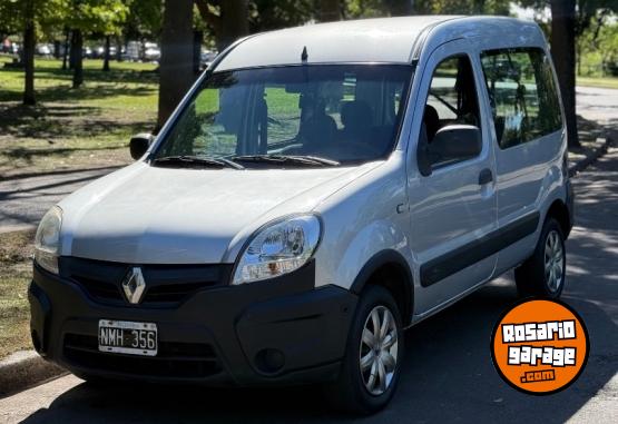 Utilitarios - Renault Kangoo 2014 Nafta 180000Km - En Venta