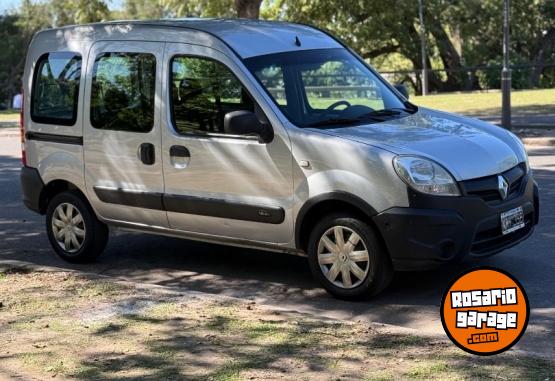 Utilitarios - Renault Kangoo 2014 Nafta 180000Km - En Venta