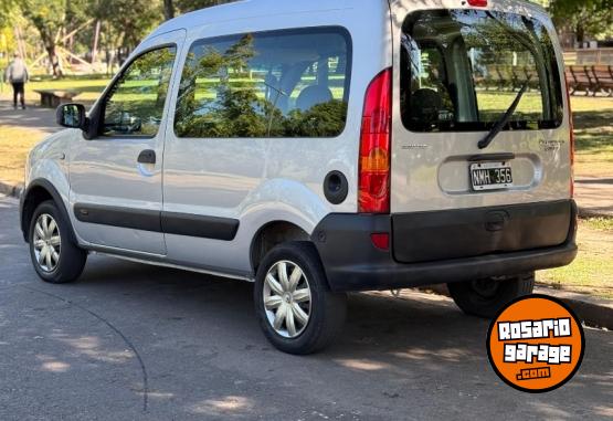 Utilitarios - Renault Kangoo 2014 Nafta 180000Km - En Venta