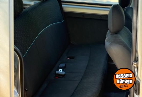 Utilitarios - Renault Kangoo 2014 Nafta 180000Km - En Venta