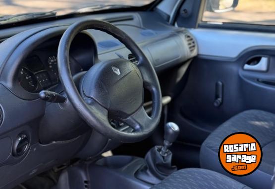 Utilitarios - Renault Kangoo 2014 Nafta 180000Km - En Venta