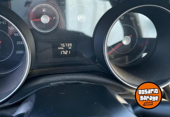 Autos - Fiat Punto Atractive 2014 Nafta 75800Km - En Venta