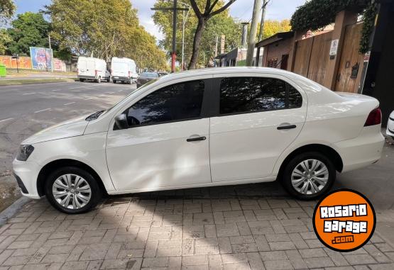 Autos - Volkswagen Voyage Comfortline 2016 Nafta 130000Km - En Venta