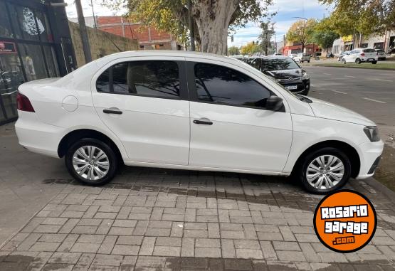 Autos - Volkswagen Voyage Comfortline 2016 Nafta 130000Km - En Venta