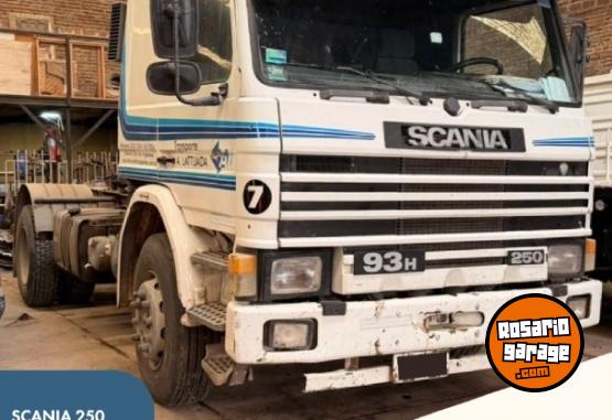 Camiones y Gr�as - SCANIA 250 P93 -1998 - En Venta