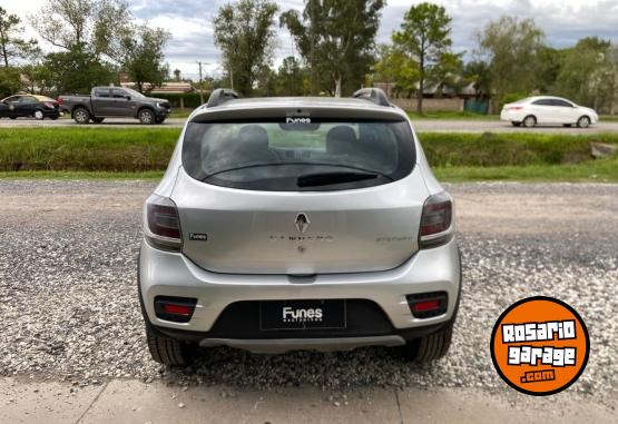 Autos - Renault Sandero Stepway Dynamique 2015 GNC 150000Km - En Venta