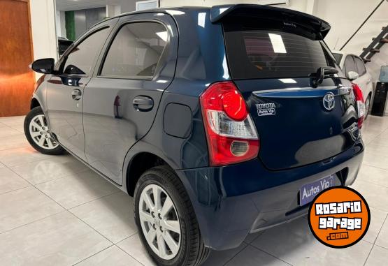 Autos - Toyota ETIOS XLS 2016 Nafta 78000Km - En Venta