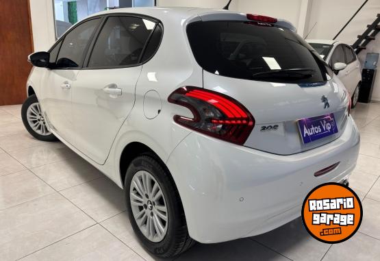 Autos - Peugeot 208 ALLURE NAV 2019 Nafta 103000Km - En Venta