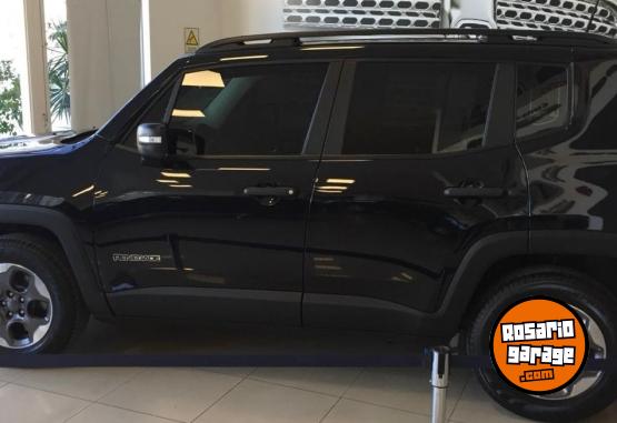 Camionetas - Jeep Renegade Sport 2017 Nafta 15000Km - En Venta