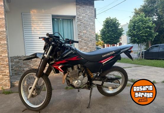 Motos - Honda Tornado 2020 Nafta 18000Km - En Venta