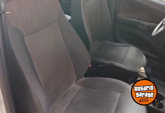 Autos - Volkswagen Gol trend 2012 Nafta 200000Km - En Venta