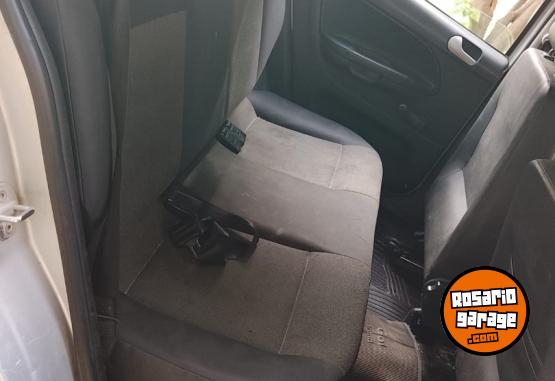 Autos - Volkswagen Gol trend 2012 Nafta 200000Km - En Venta