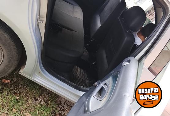 Autos - Volkswagen Gol trend 2012 Nafta 200000Km - En Venta