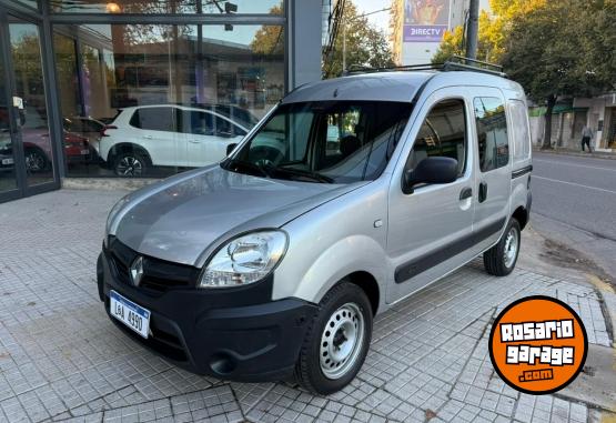 Utilitarios - Renault KANGOO PH2 CONFORT 5 AS 2017 Nafta 125000Km - En Venta