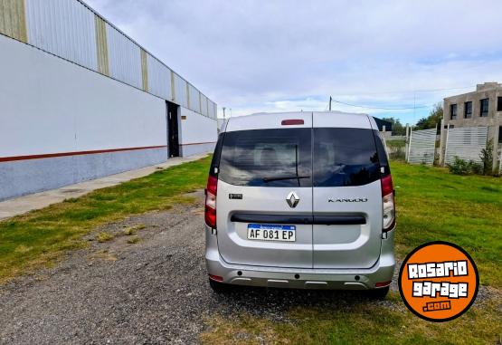 Utilitarios - Renault KANGOO 16 ZEN 2021 GNC 79800Km - En Venta