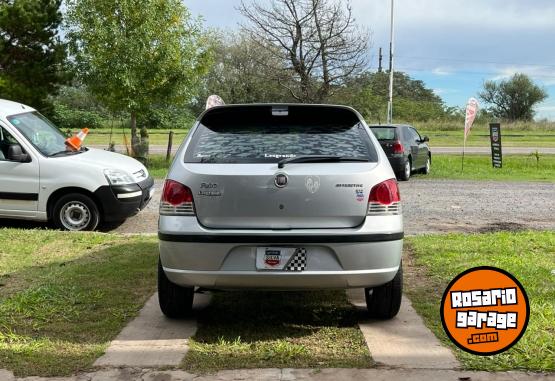 Autos - Fiat Palio Attractive 2011 Nafta 220000Km - En Venta