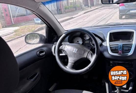 Autos - Peugeot 207 2012 Nafta 142000Km - En Venta