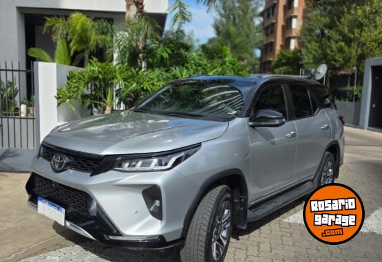 Camionetas - Toyota SW4 DIAMONT 7 AS 2022 Diesel 74000Km - En Venta