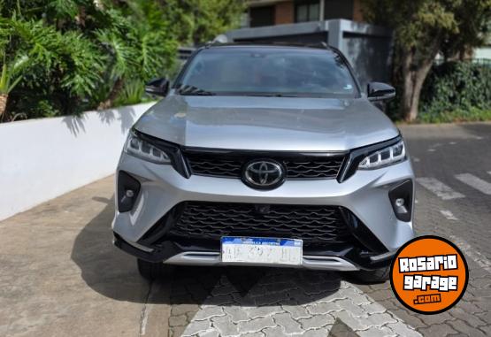 Camionetas - Toyota SW4 DIAMONT 7 AS 2022 Diesel 74000Km - En Venta