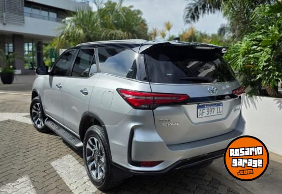 Camionetas - Toyota SW4 DIAMONT 7 AS 2022 Diesel 74000Km - En Venta