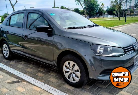 Autos - Volkswagen Voyage 2015 GNC 142000Km - En Venta
