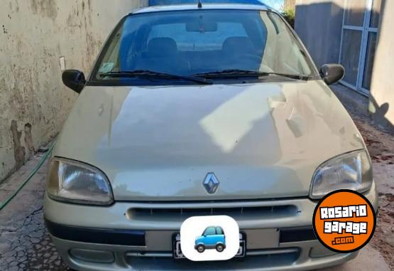 Autos - Renault Clio 1999 Diesel 111111Km - En Venta